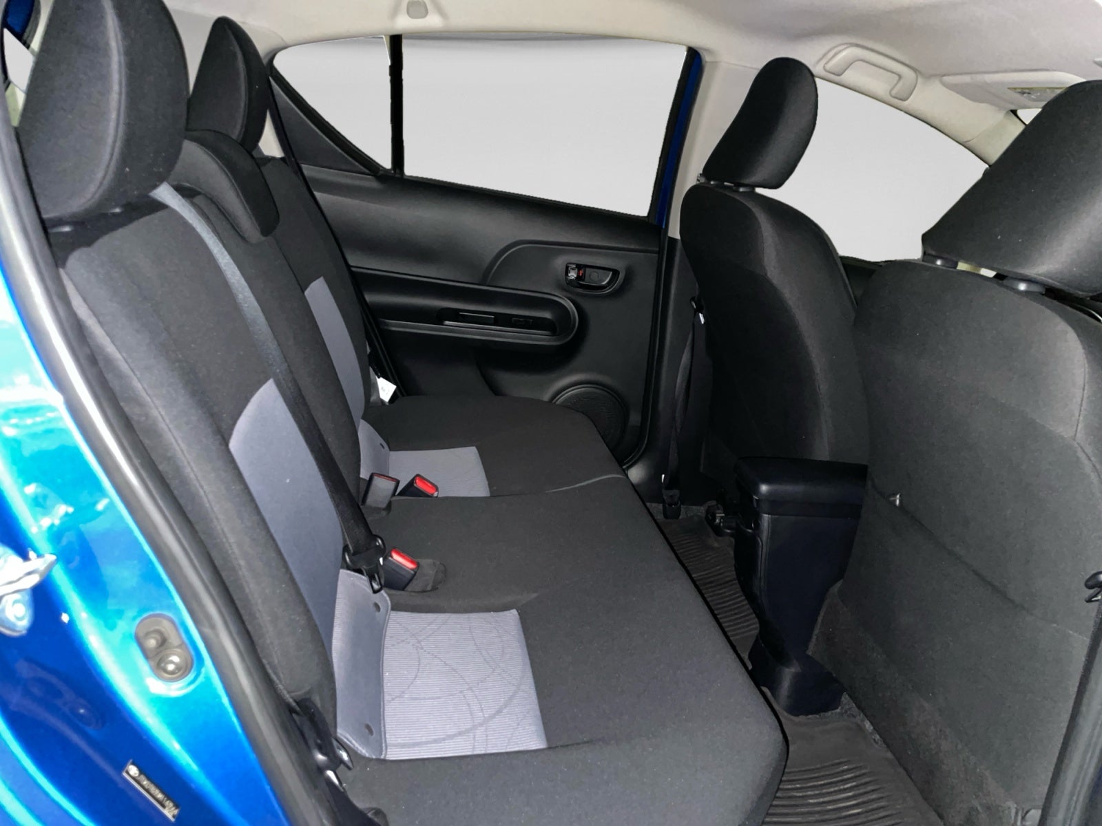 2021 Toyota PRIUS BASE PRIUS C