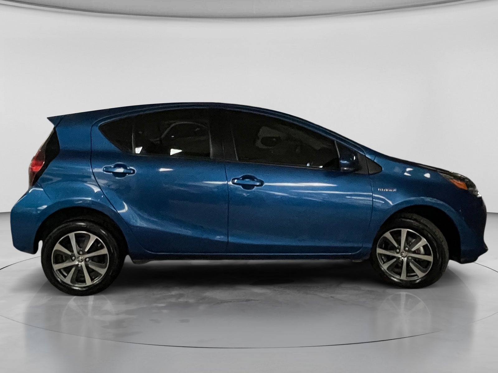 2021 Toyota PRIUS BASE PRIUS C