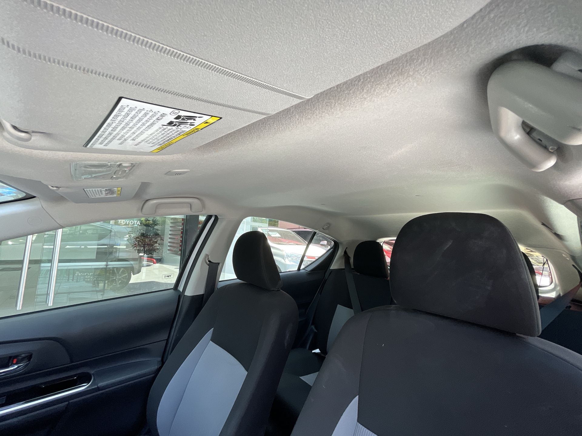 2021 Toyota PRIUS BASE BASE