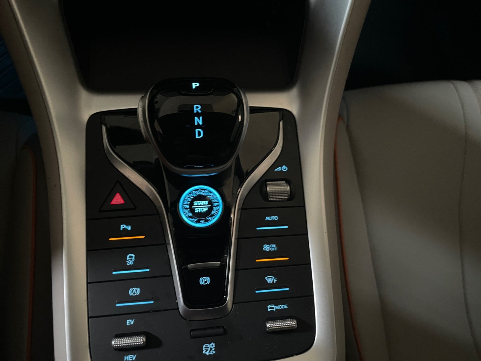 2025 BYD DOPLHIN DM-I 1.5L FWD