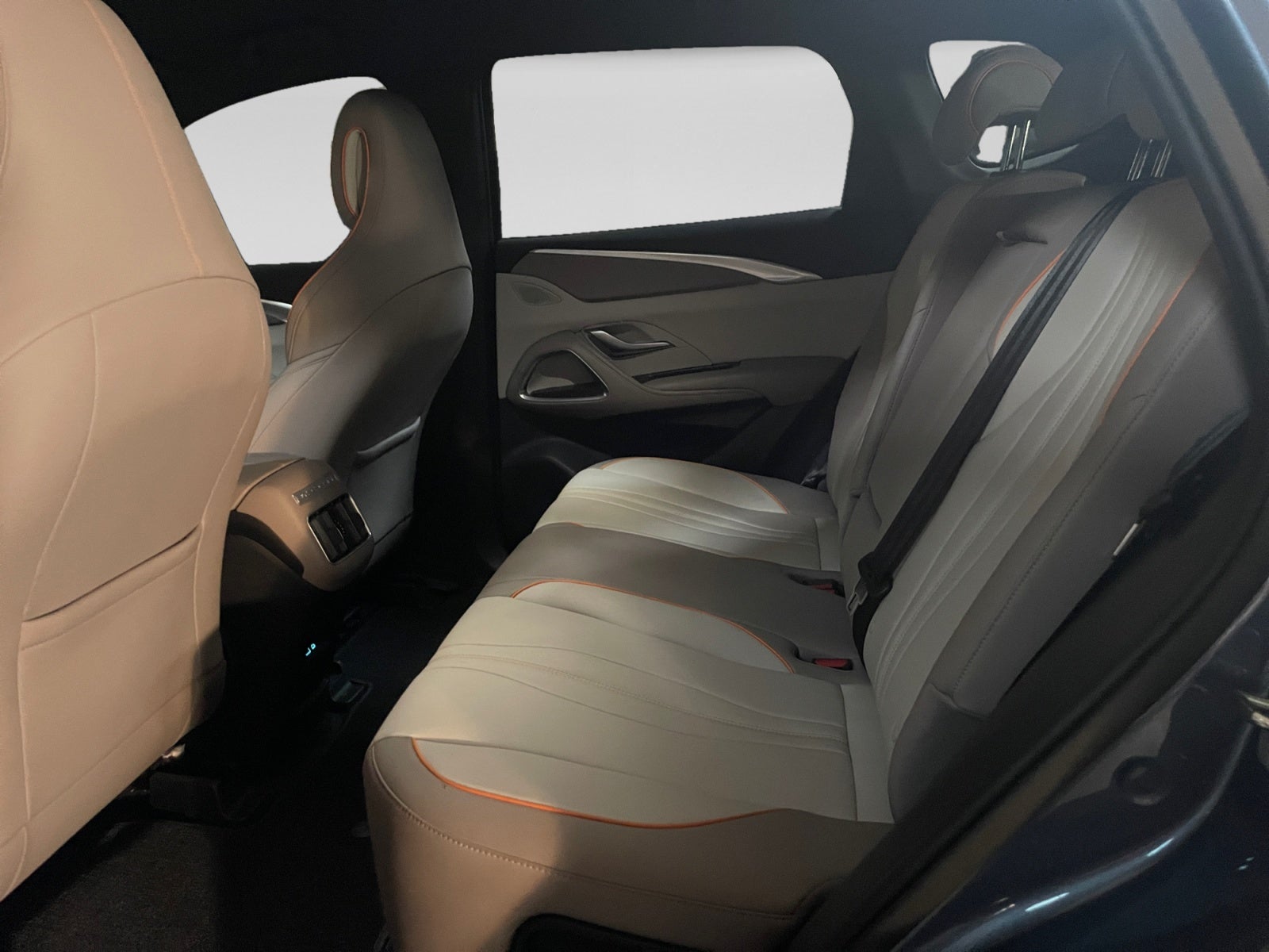 2025 BYD DOPLHIN DM-I 1.5L FWD
