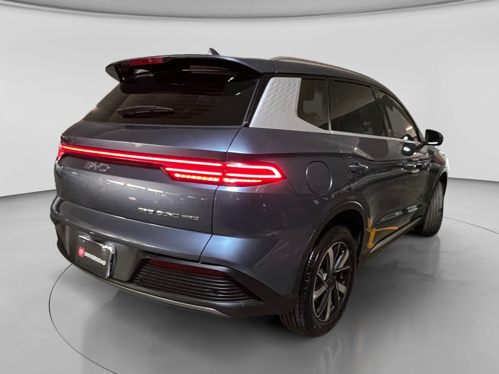 2025 BYD DOPLHIN DM-I 1.5L FWD