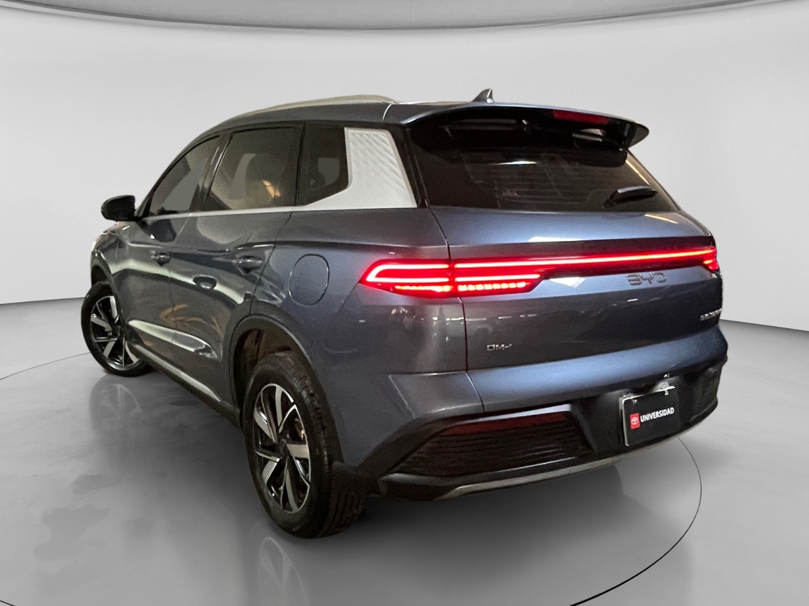 2025 BYD DOPLHIN DM-I 1.5L FWD
