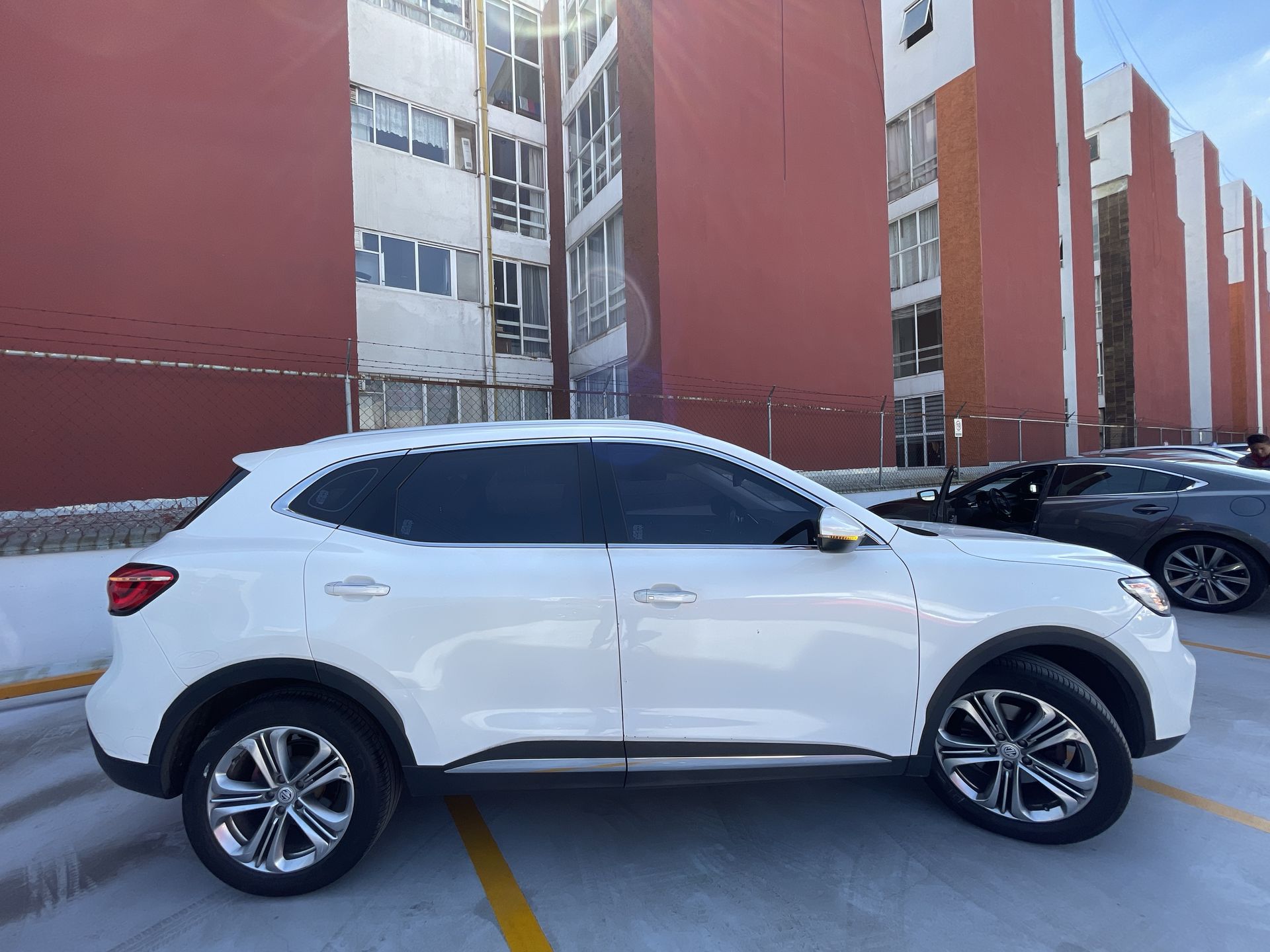 2023 MG HS 2.0T LUX TROPHY DCT