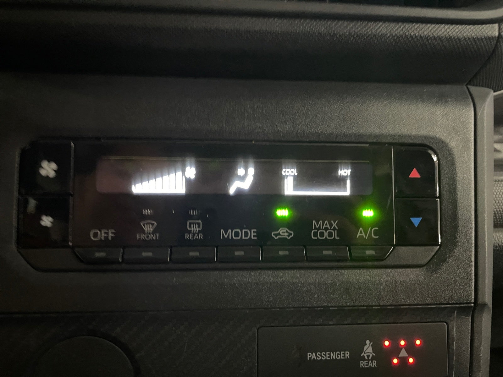 2023 Toyota AVANZA LE MT