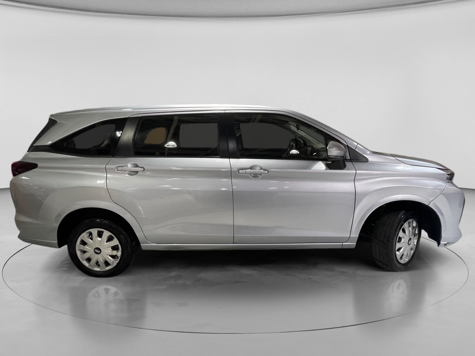 2023 Toyota AVANZA LE MT
