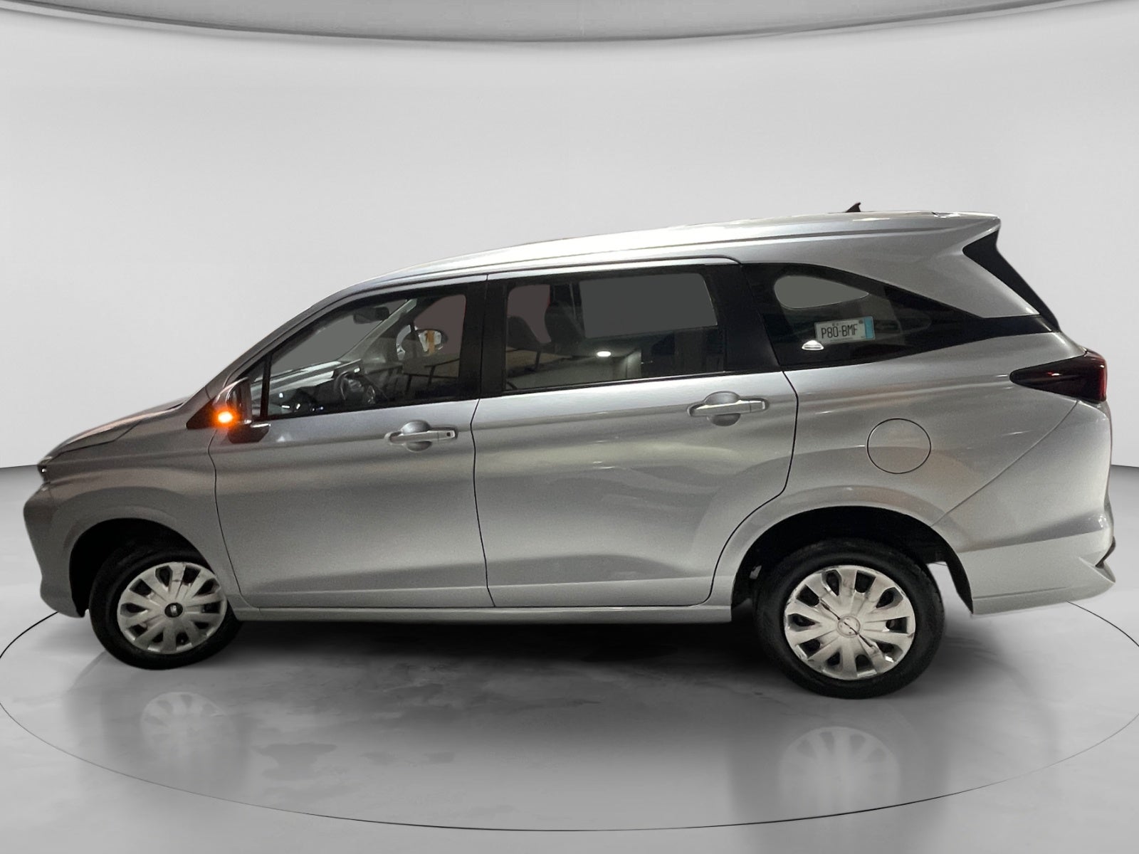2023 Toyota AVANZA LE MT