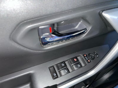 2023 Toyota SILVERADO XLE CVT BI-TONO