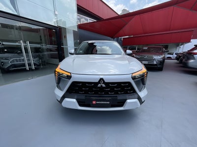 2025 Mitsubishi OUTLANDER SE PLUS