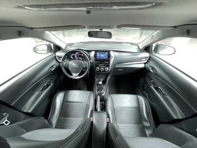 2022 Toyota YARIS S MT