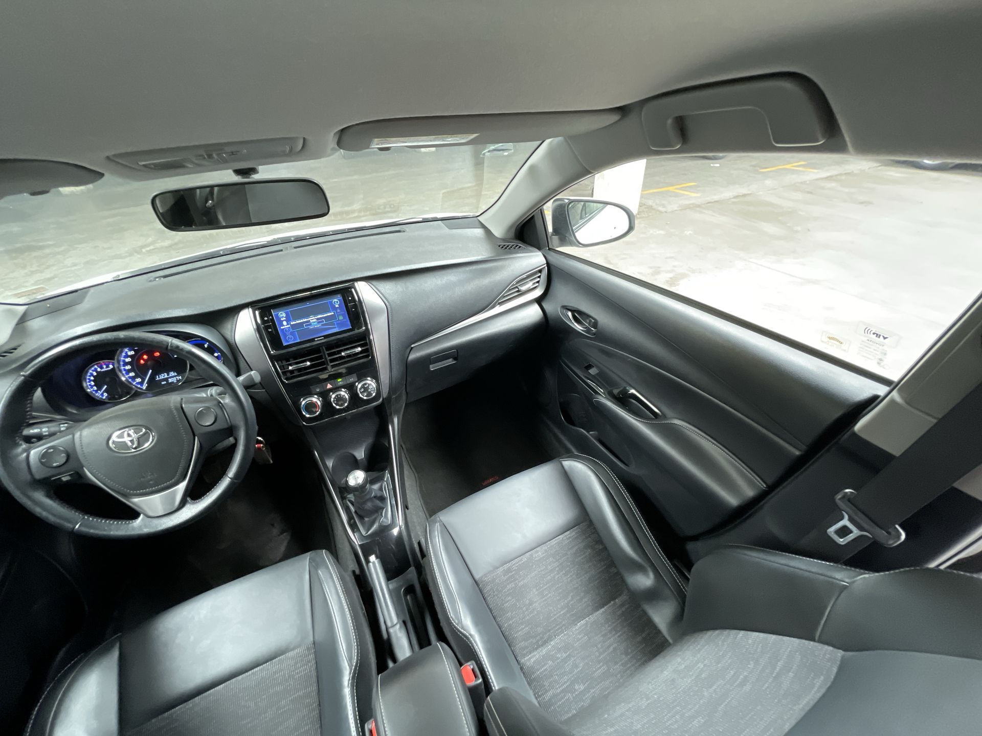 2022 Toyota YARIS S MT