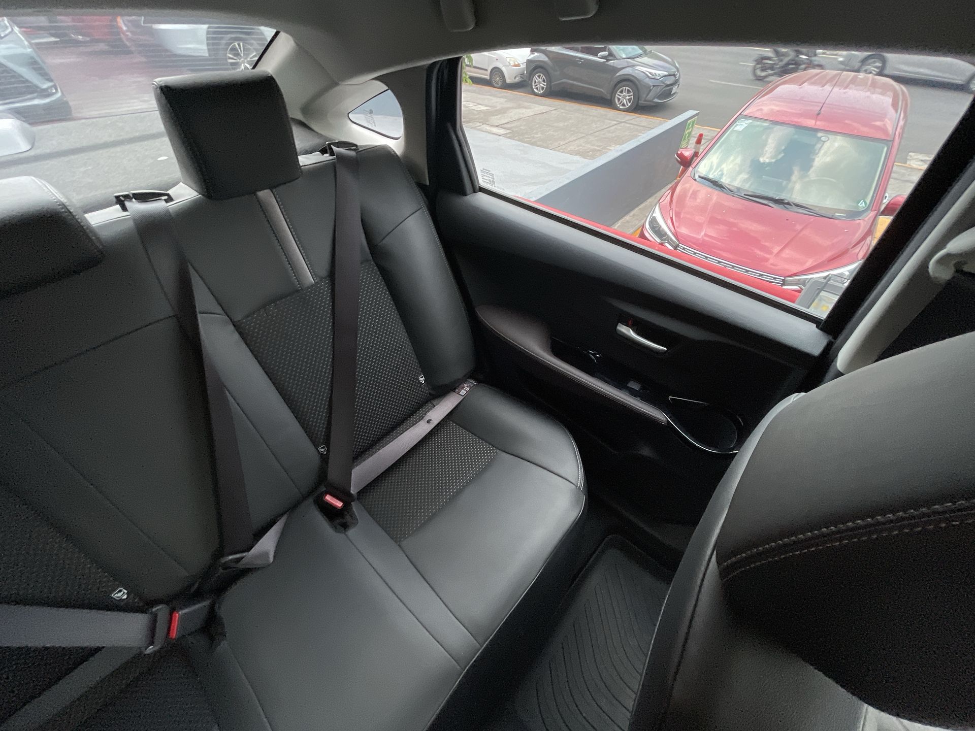 2024 Toyota YARIS S HI CVT