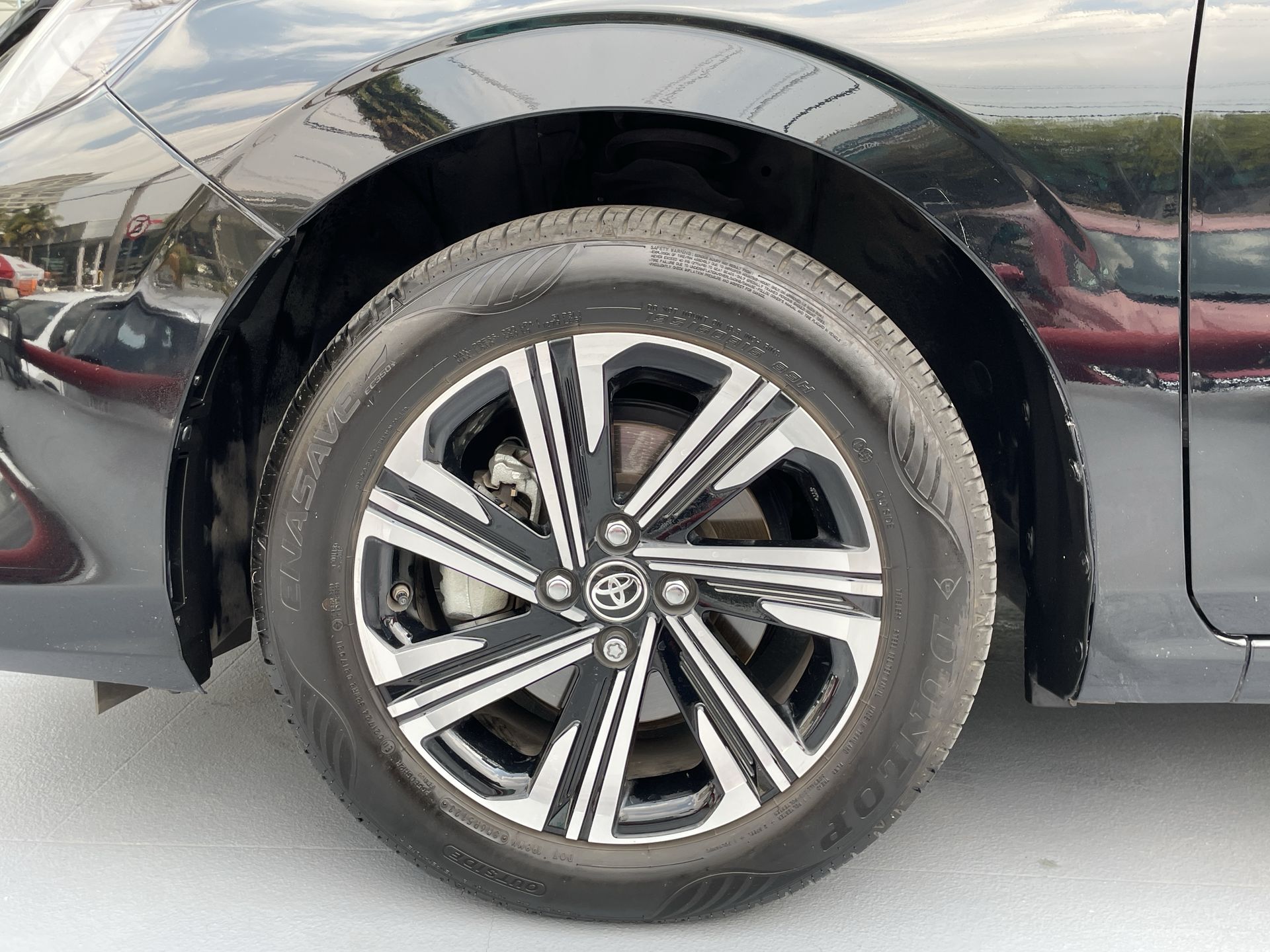 2024 Toyota YARIS S HI CVT