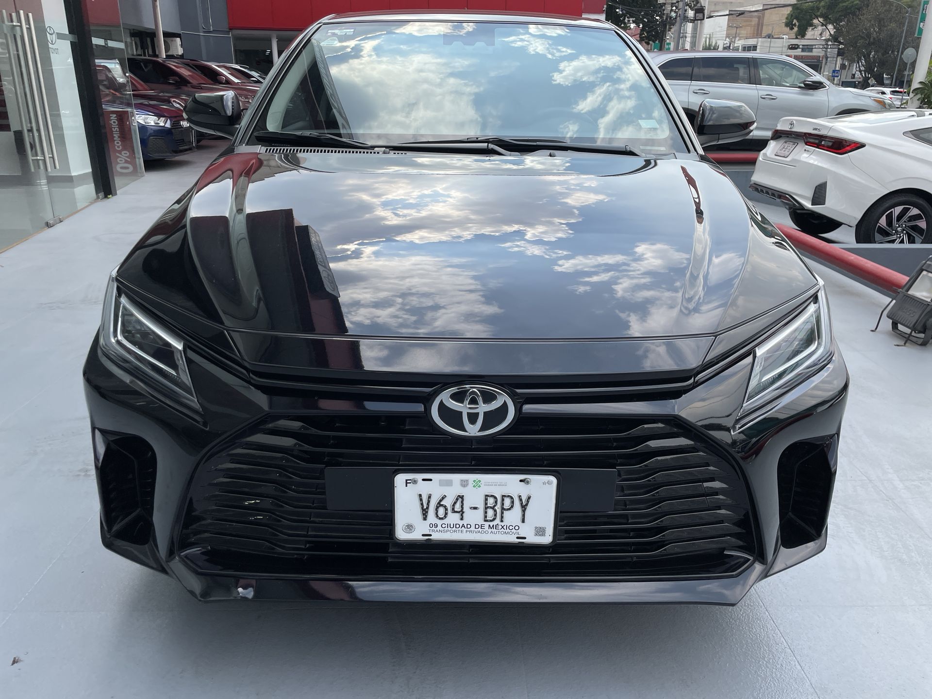 2024 Toyota YARIS S HI CVT