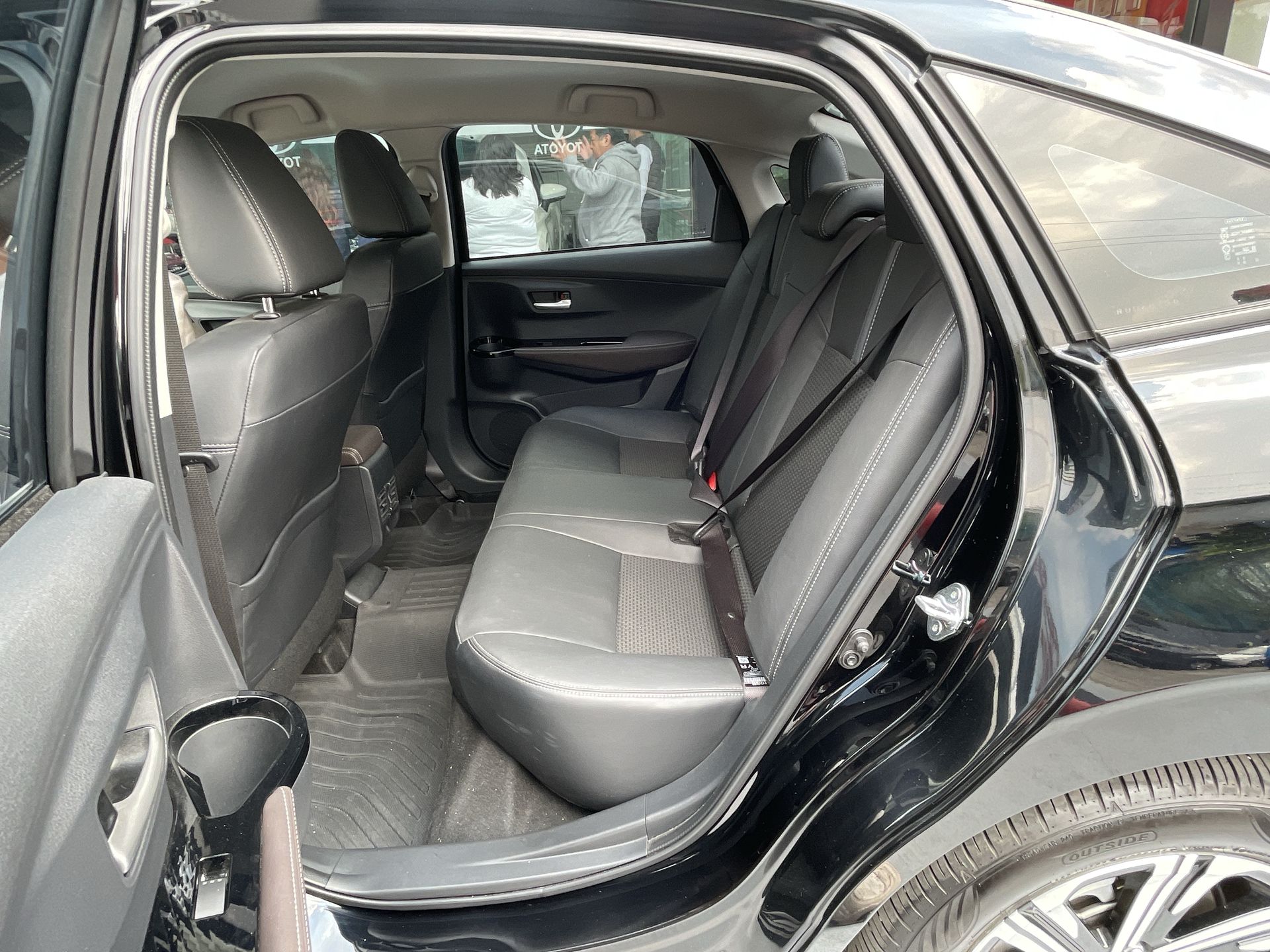 2024 Toyota YARIS S HI CVT