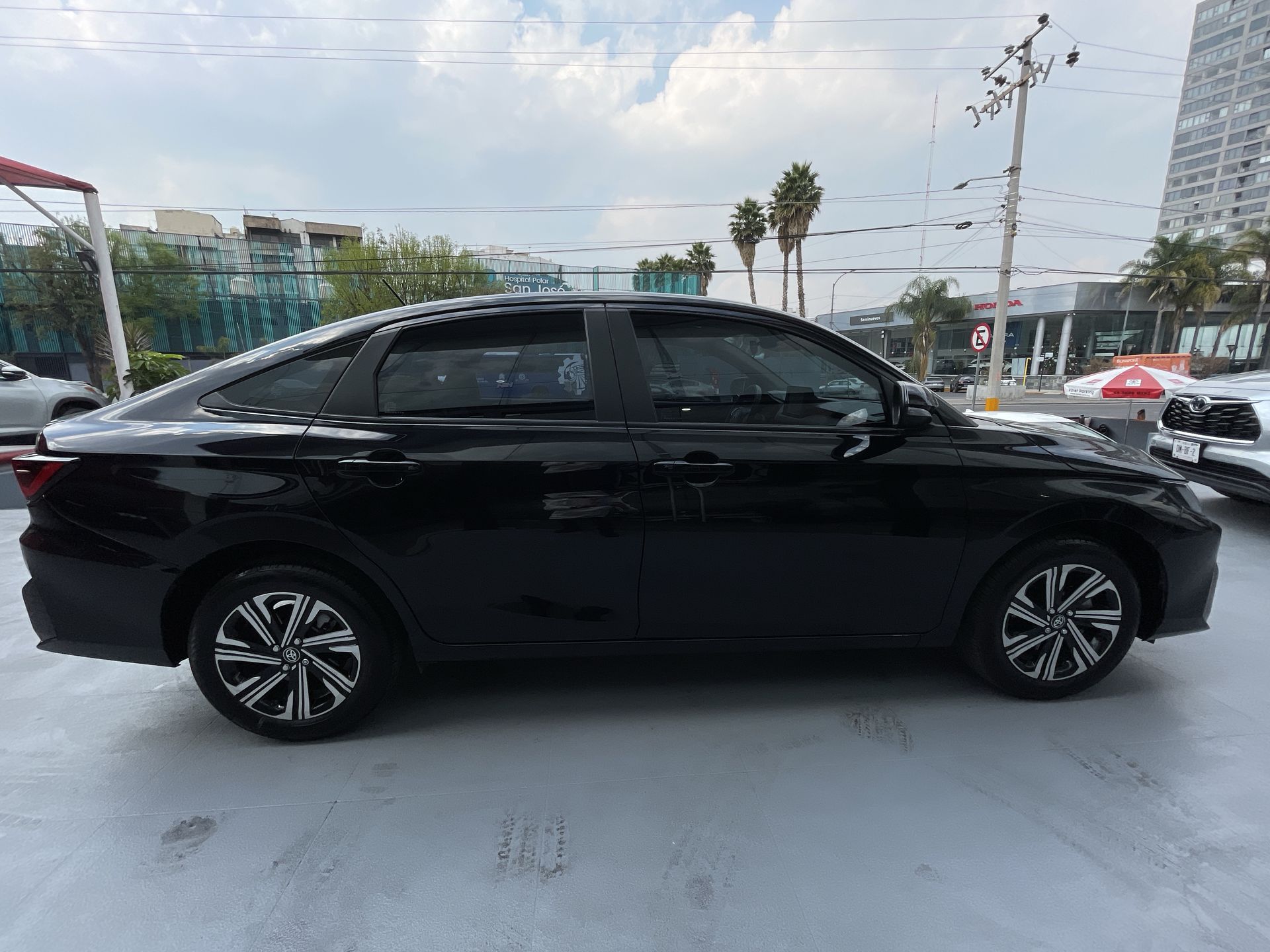 2024 Toyota YARIS S HI CVT