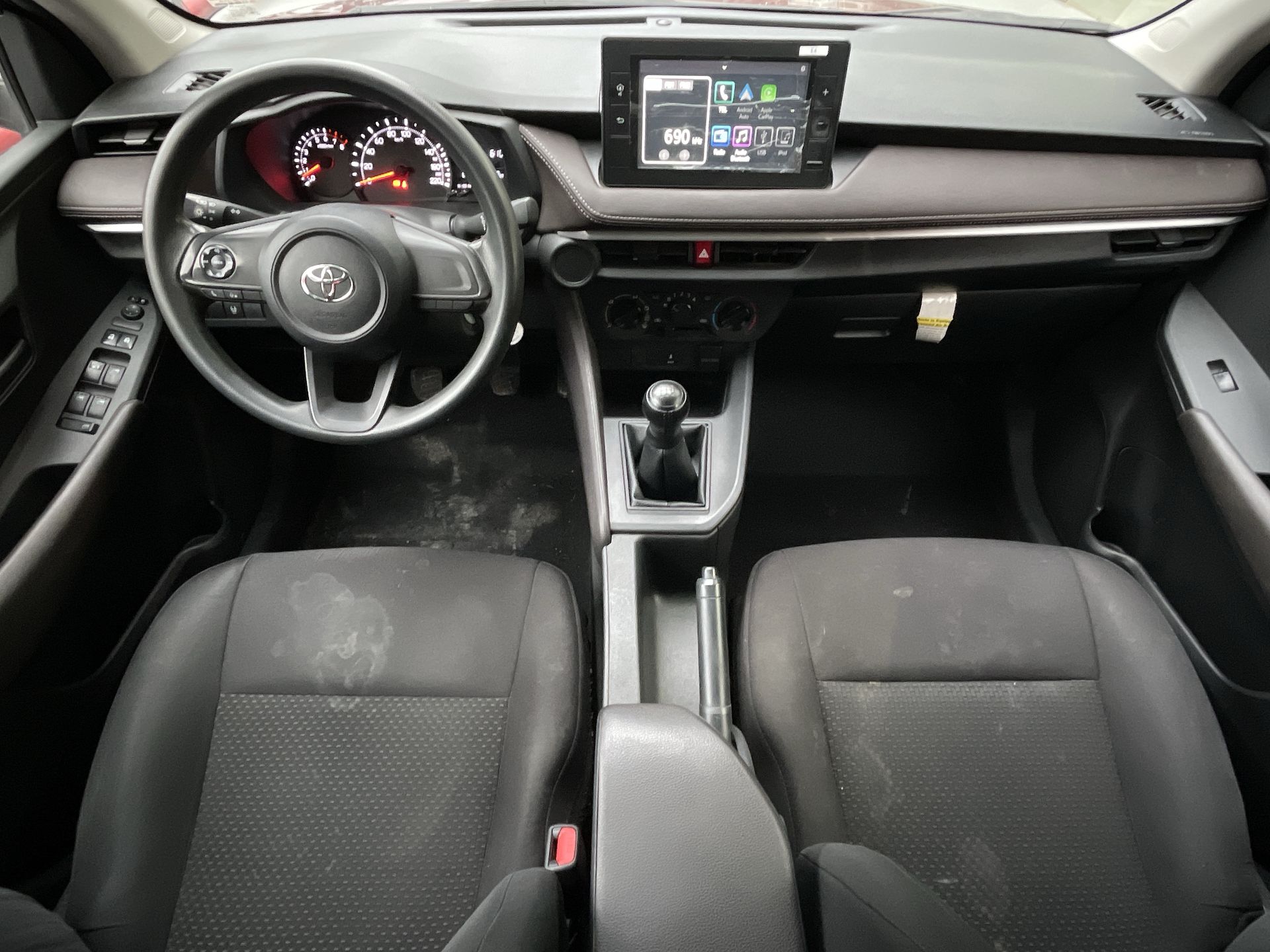 2023 Toyota YARIS BASE MT