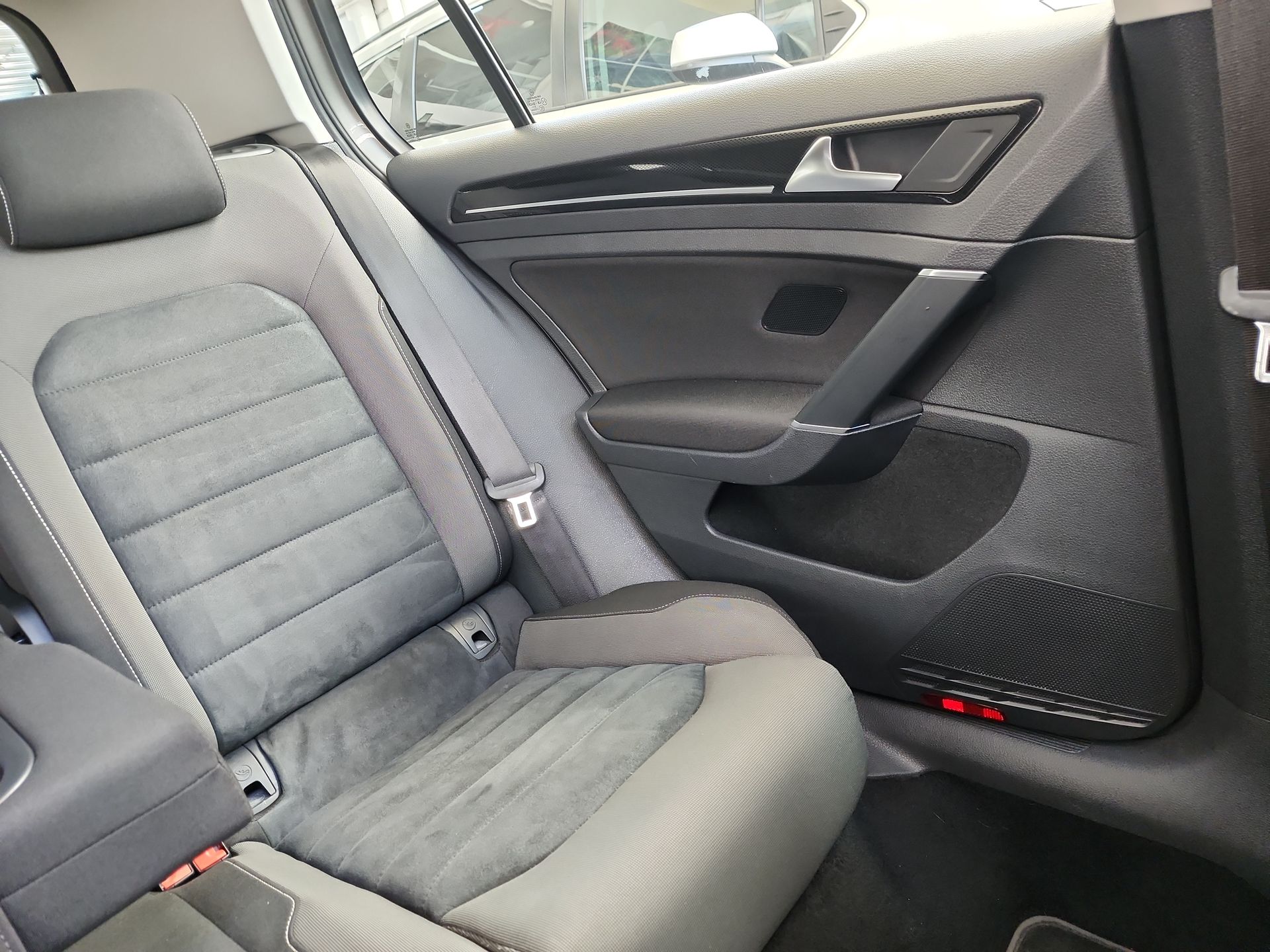 2017 Volkswagen GOLF HIGHLINE DSG ASISTENTE APARCAMIENTO