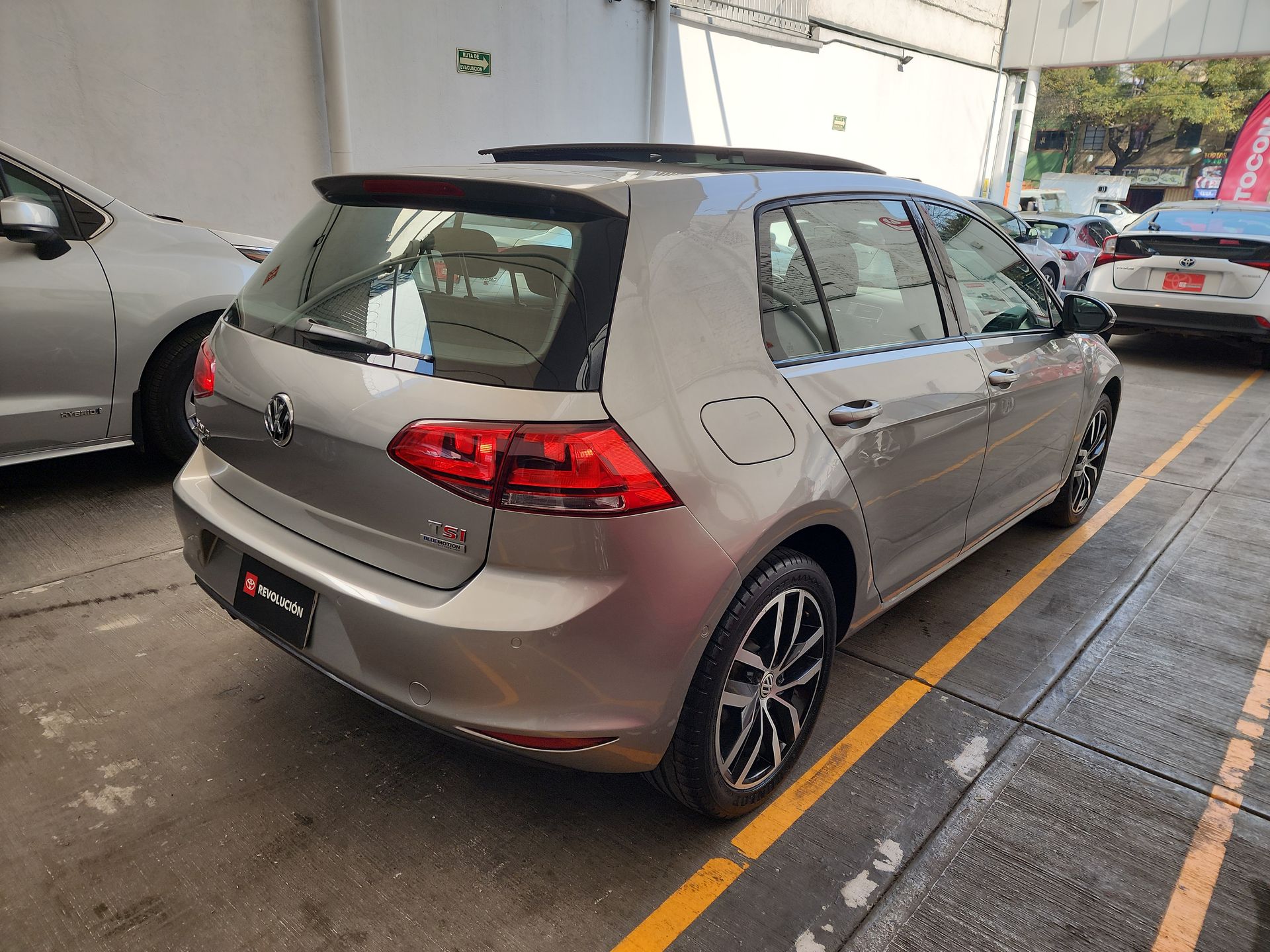 2017 Volkswagen GOLF HIGHLINE DSG ASISTENTE APARCAMIENTO