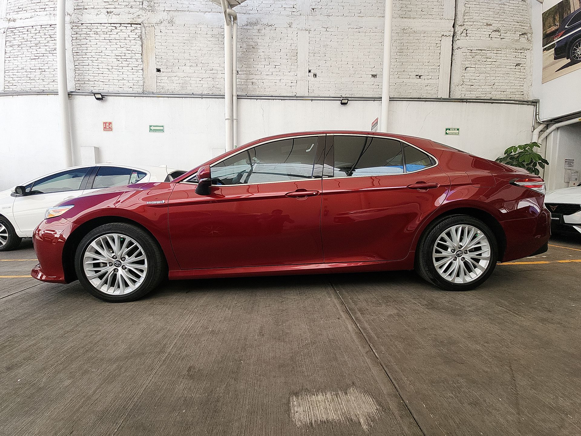 2020 Toyota CAMRY XLE NAVI HV