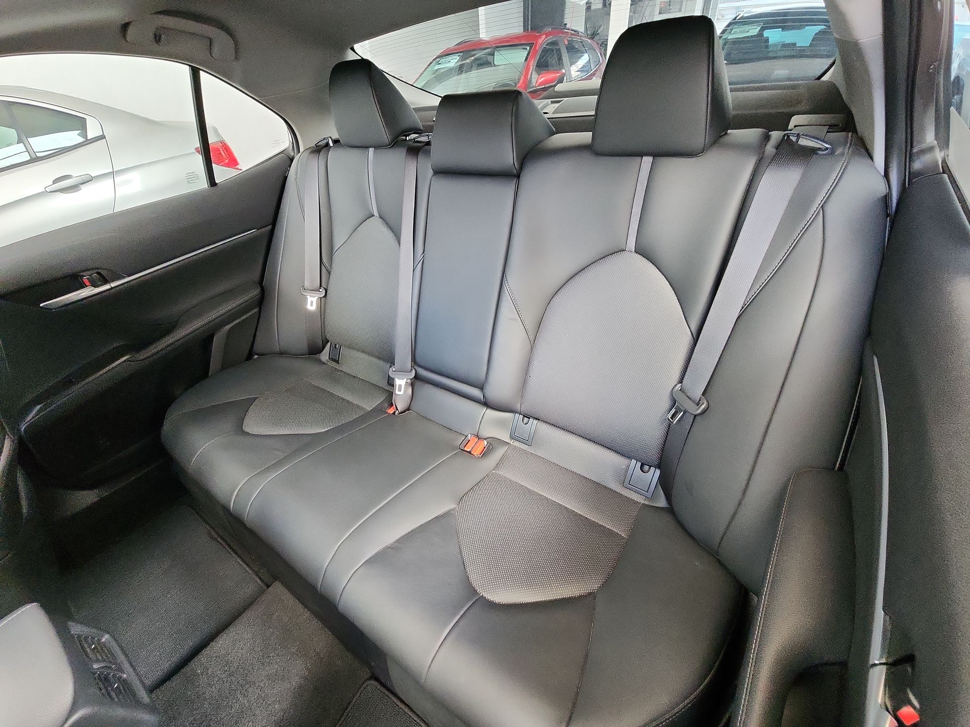 2024 Toyota CAMRY XLE HV