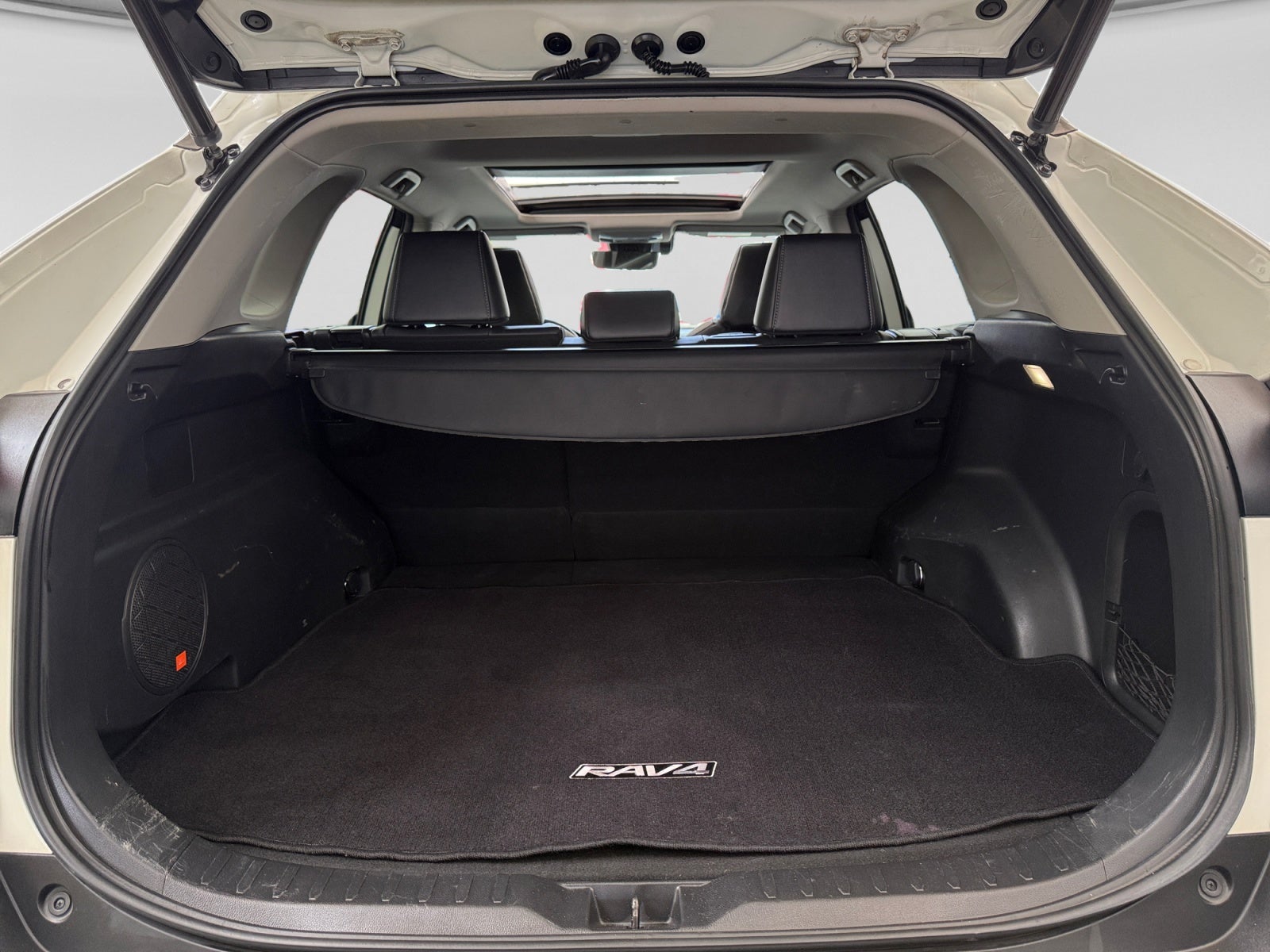 2022 Toyota RAV4 LIMITED HV