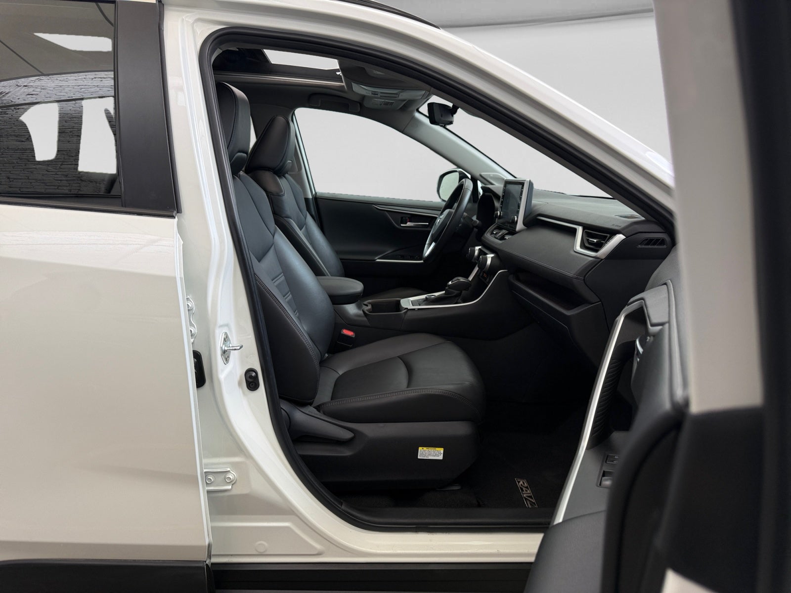 2022 Toyota RAV4 LIMITED HV