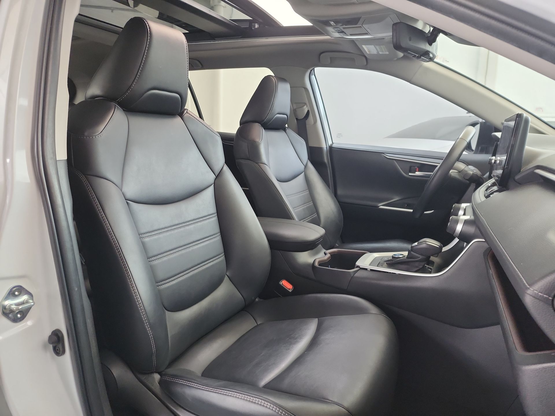 2023 Toyota RAV4 LIMITED HV