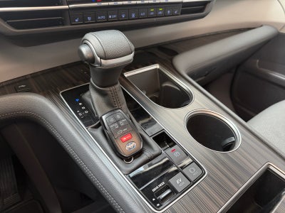 2023 Toyota SIENNA LIMITED