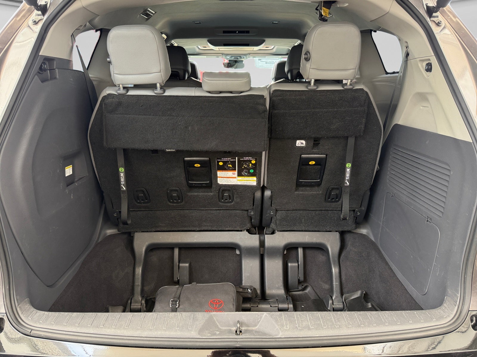 2023 Toyota SIENNA LIMITED