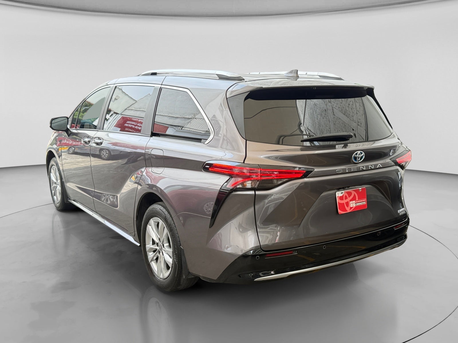 2023 Toyota SIENNA LIMITED