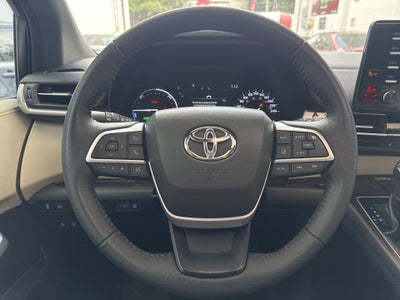 2023 Toyota SIENNA XLE PIEL