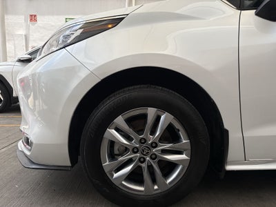 2023 Toyota SIENNA XLE PIEL