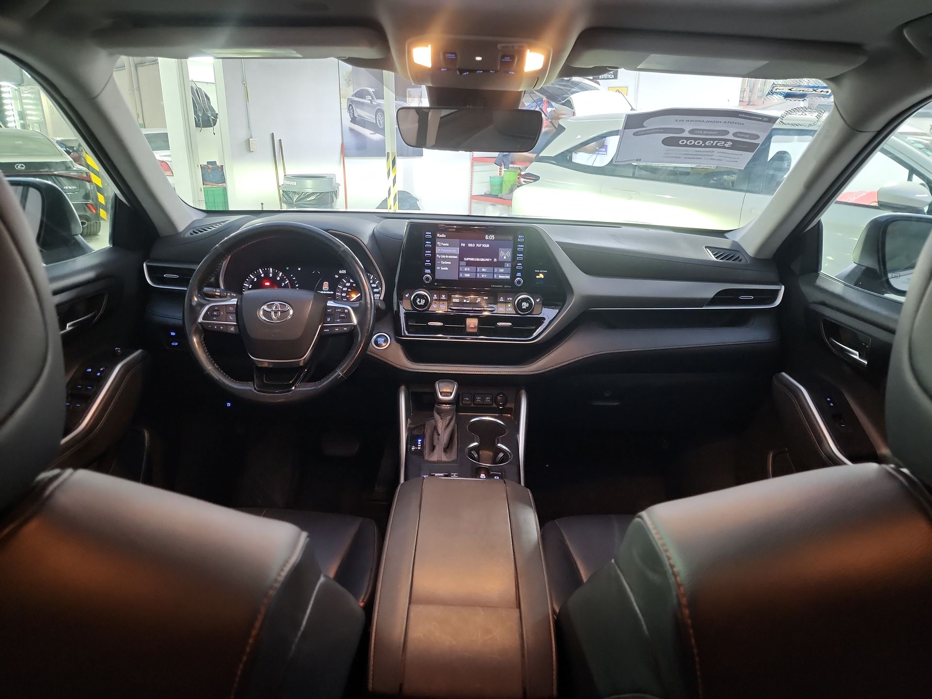 2020 Toyota HIGHLANDER XLE