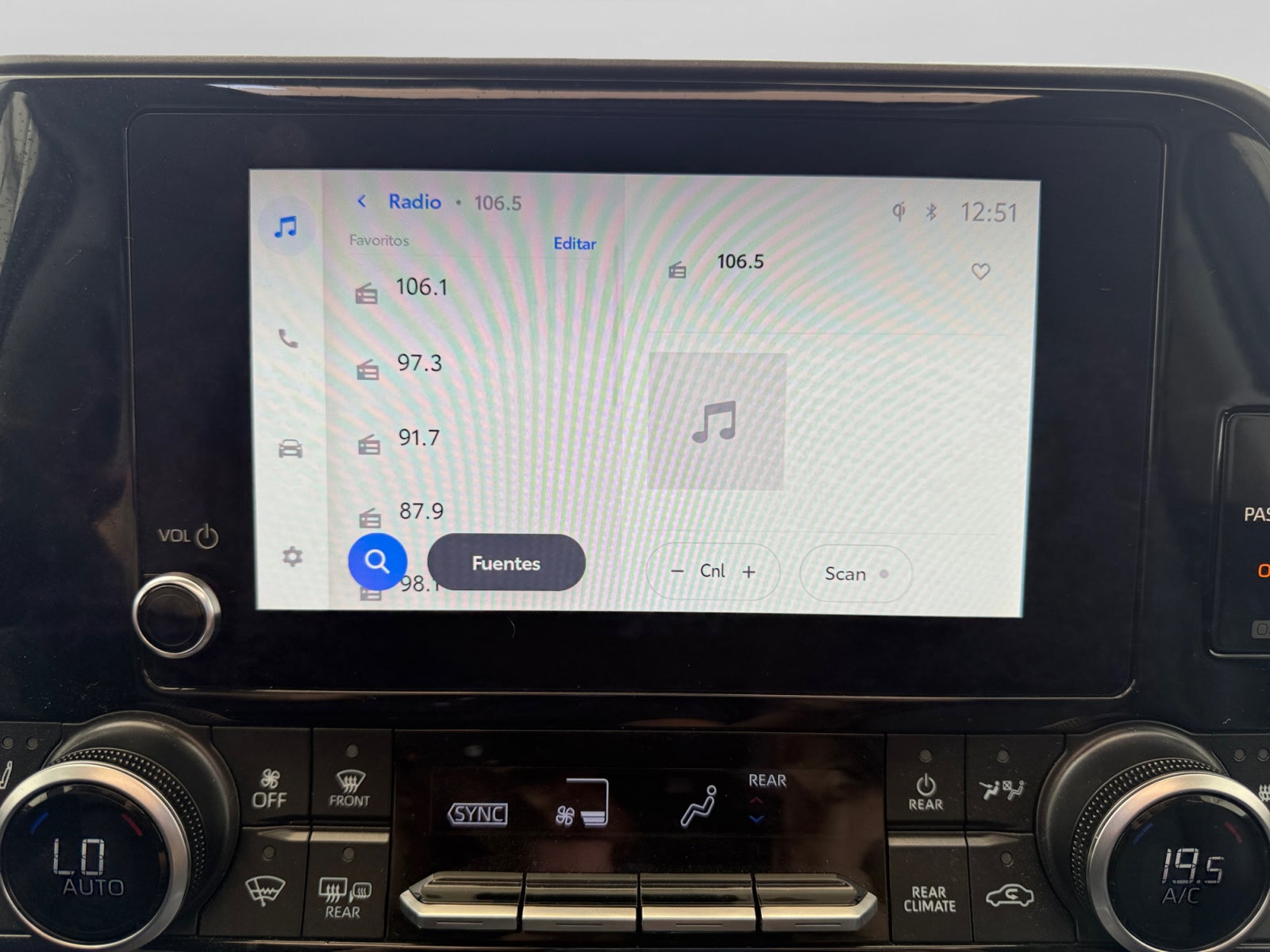 2025 Toyota HIGHLANDER XLE HEV