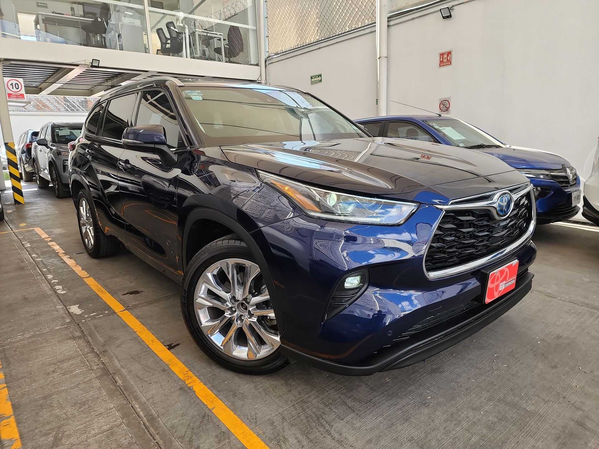 2023 Toyota HIGHLANDER LIMITED