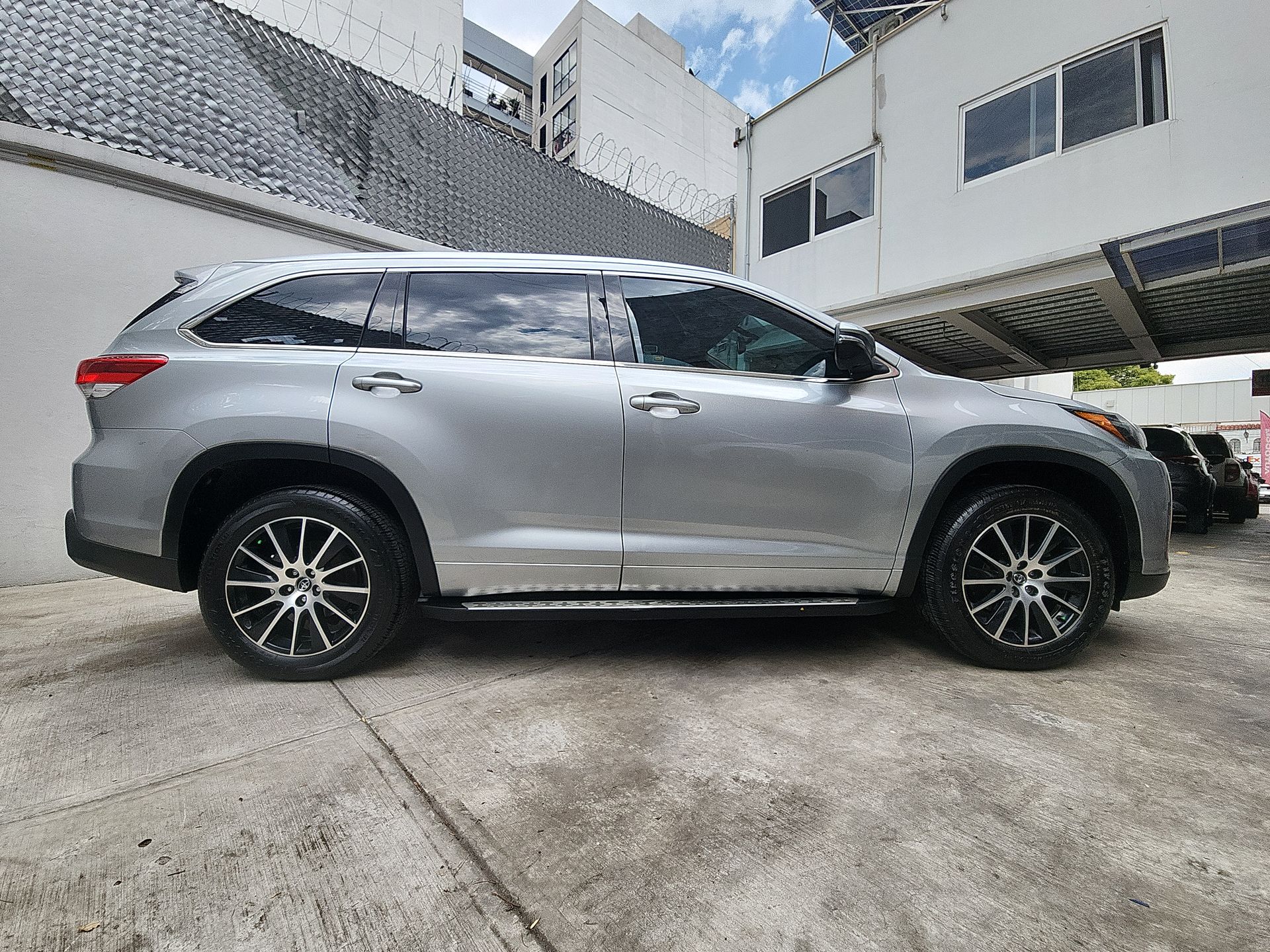 2018 Toyota HIGHLANDER 3.5 LIMITED PANORAMA ROOF AT