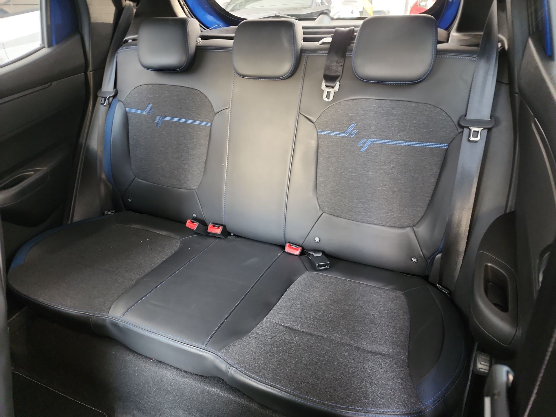 2025 RENAULT KWID ICONIC