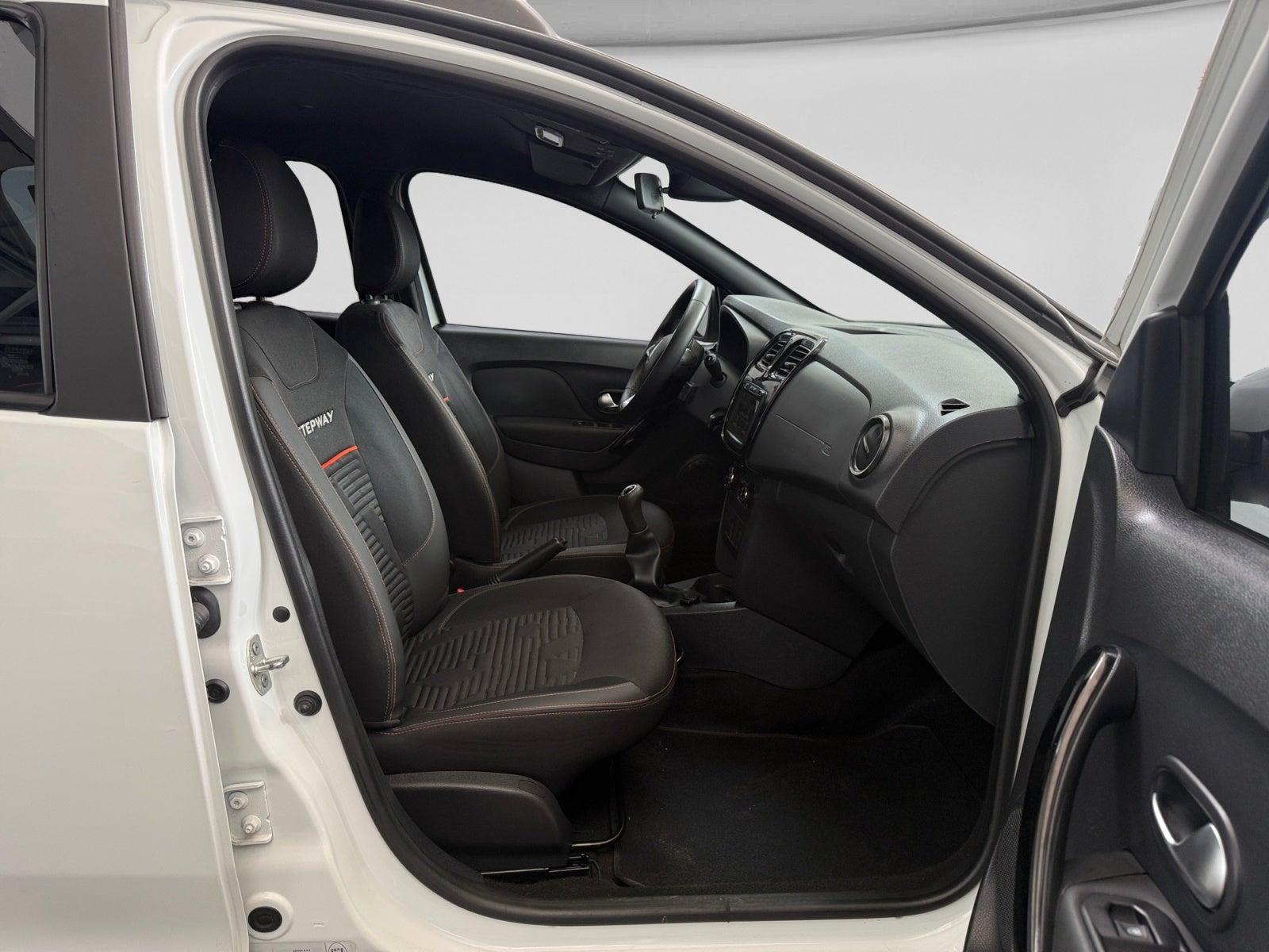 2023 RENAULT STEPWAY INTENS MT