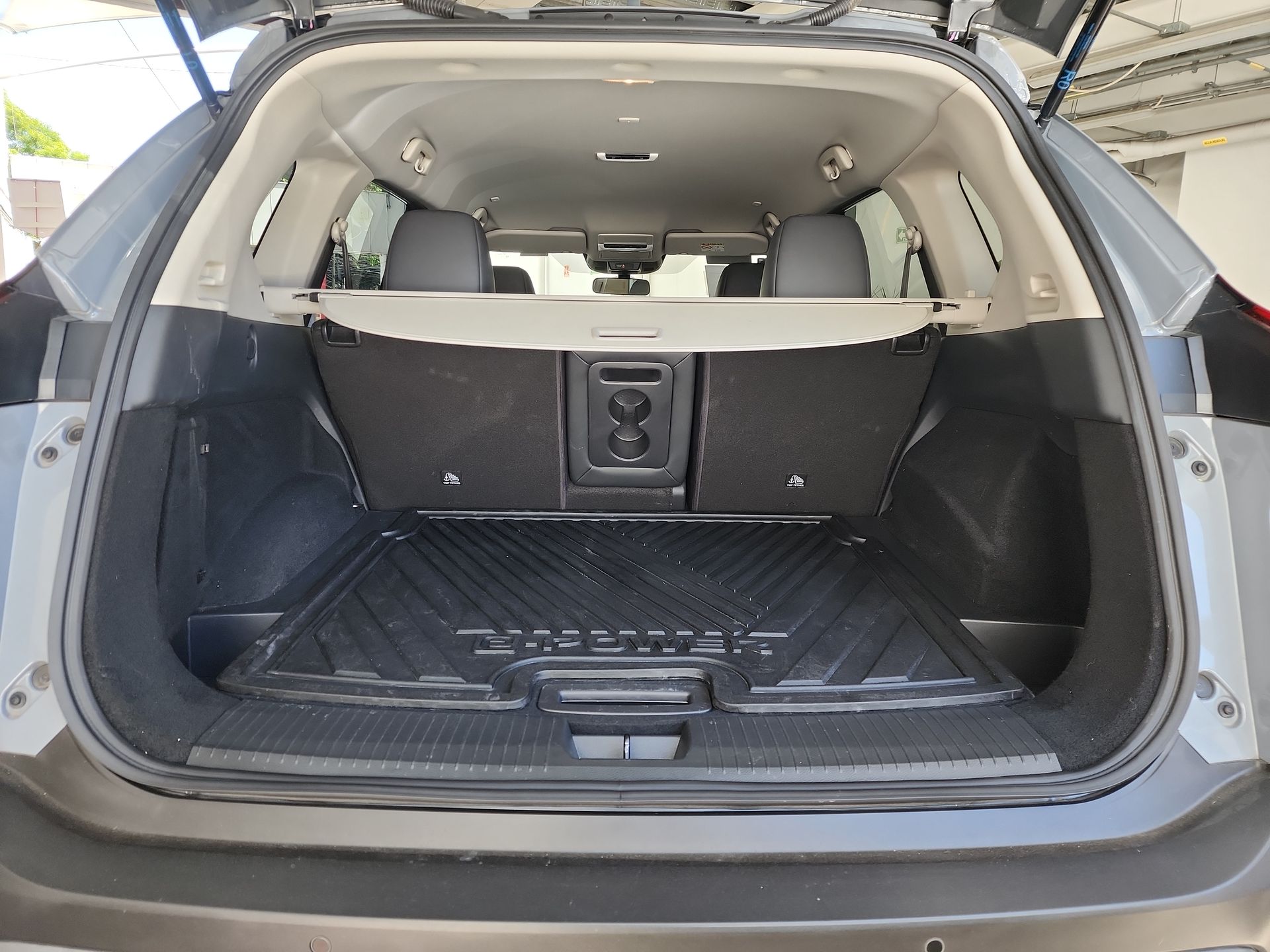 2025 Nissan X-TRAIL EXCLUSIVE E-POWER 2 ROW 25