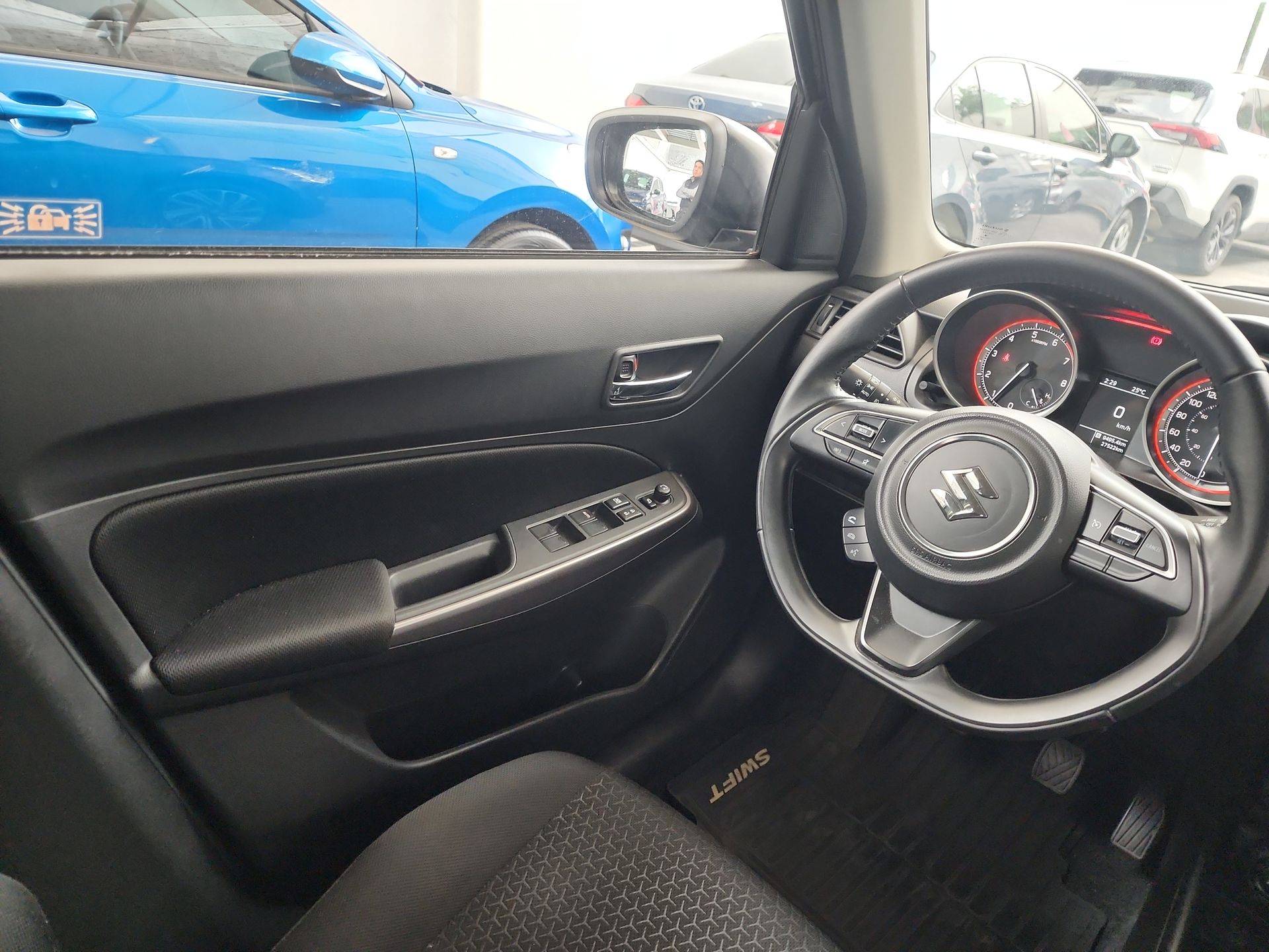 2021 SUZUKI SWIFT GLX TM