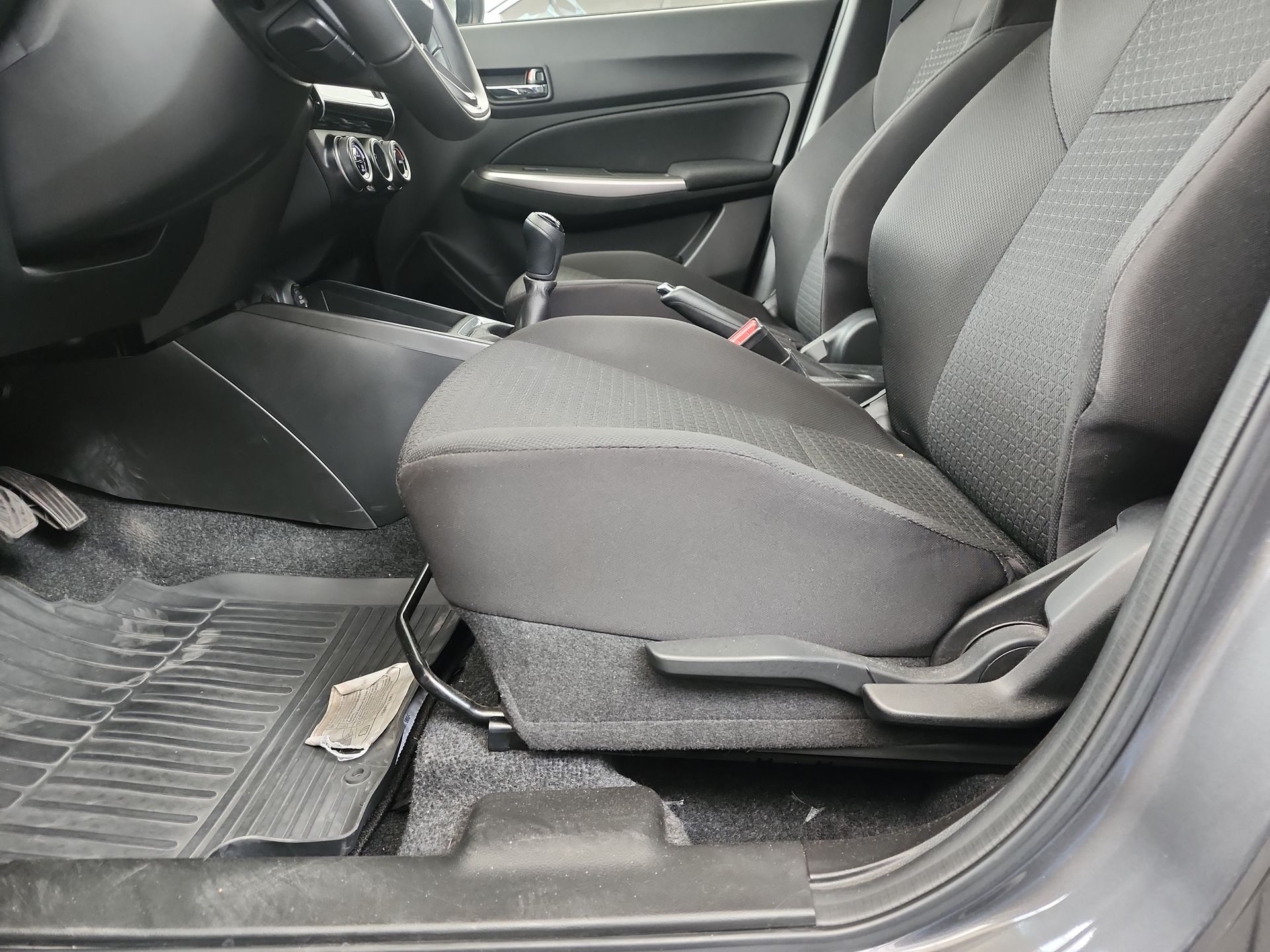 2021 SUZUKI SWIFT GLX TM