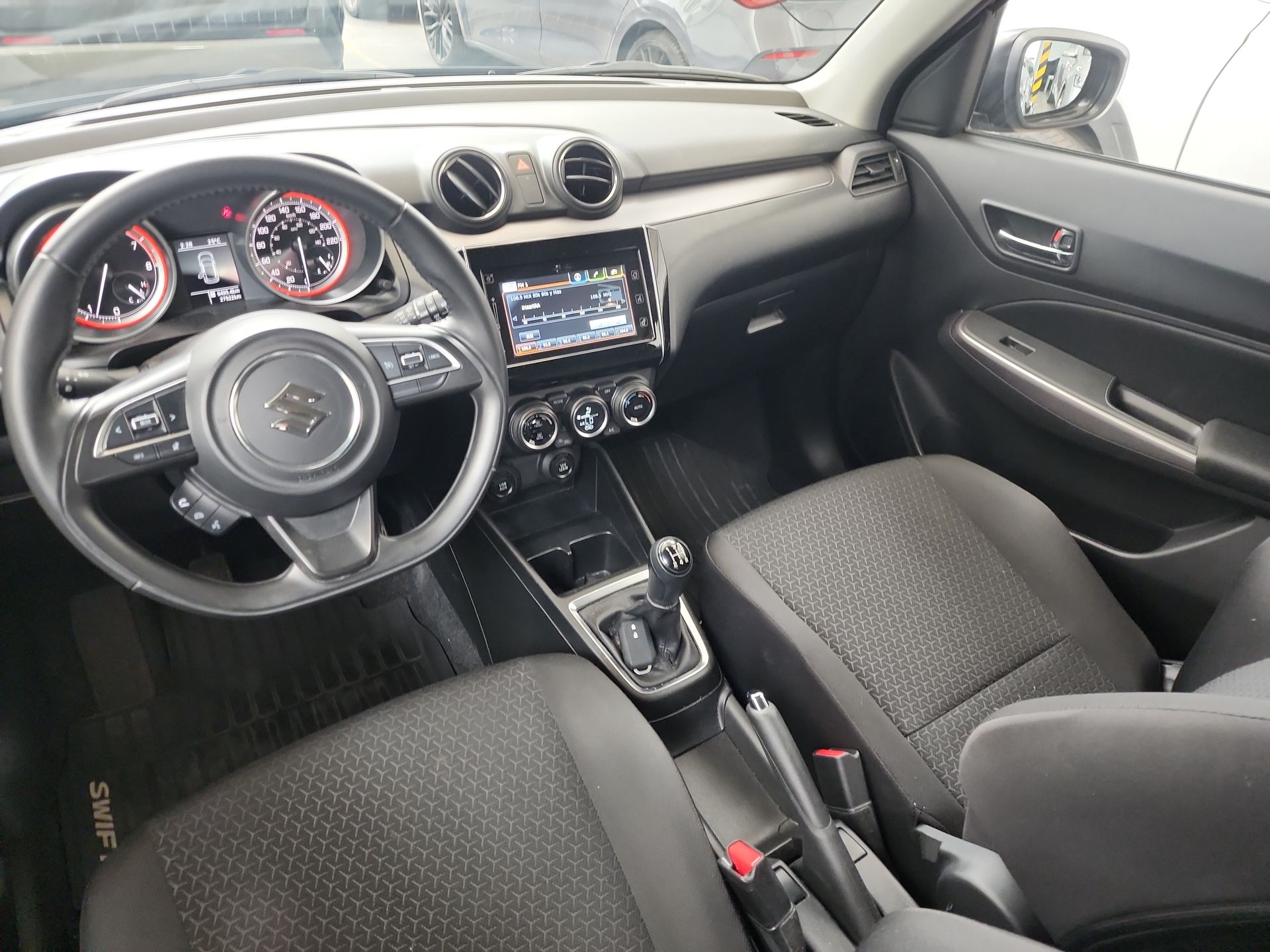 2021 SUZUKI SWIFT GLX TM