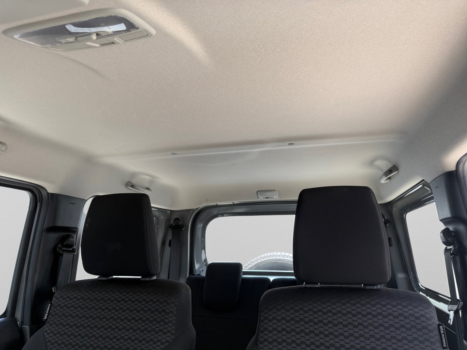2025 SUZUKI IGNIS GLX AT 5 DOOR