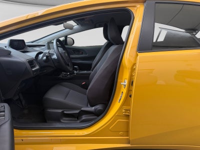 2026 Toyota PRIUS BASE