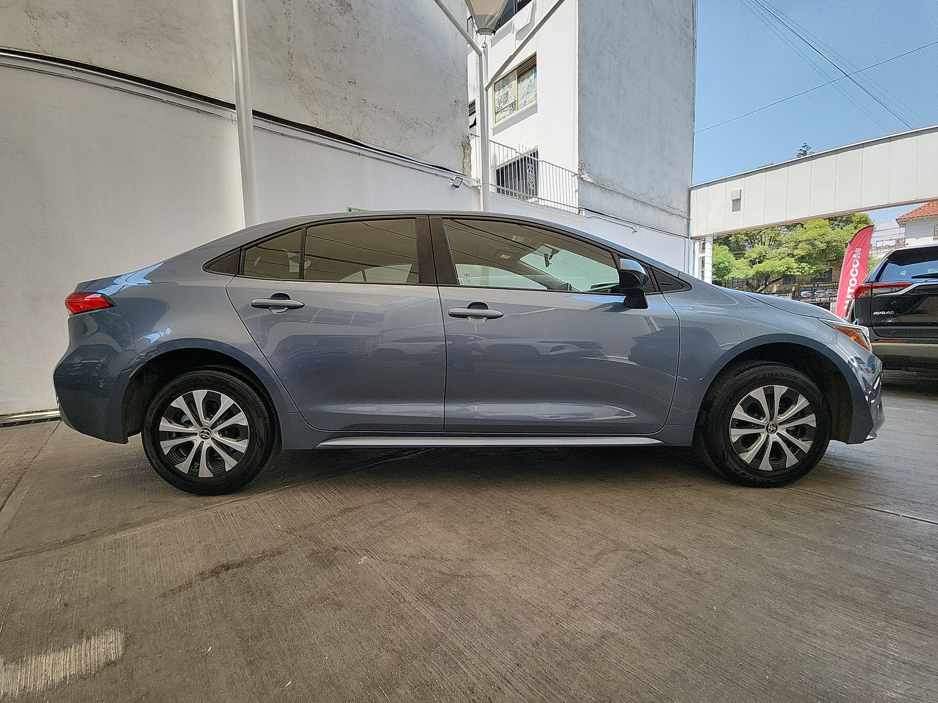 2025 Toyota COROLLA LE HEV