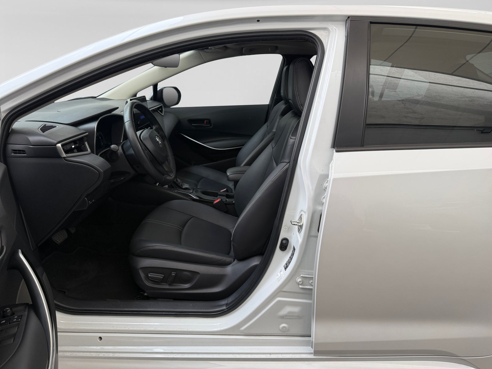 2024 Toyota COROLLA XLE HEV