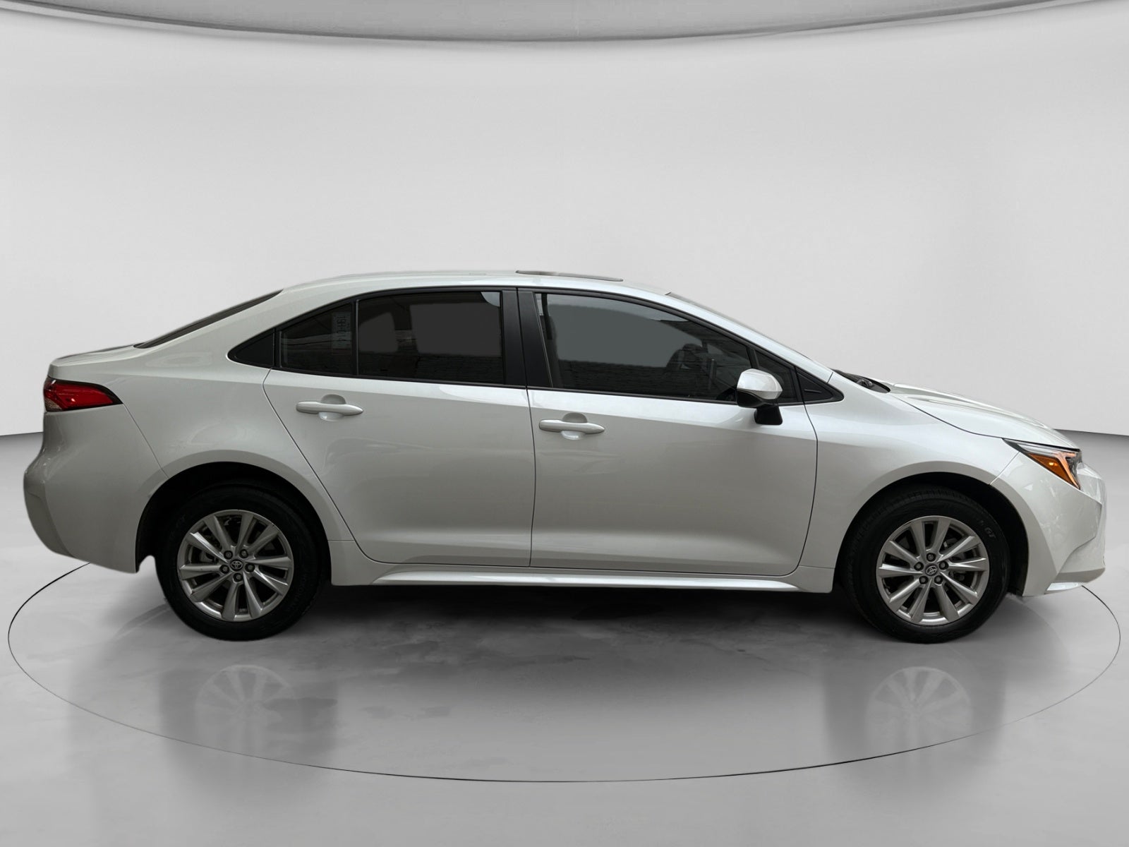 2024 Toyota COROLLA XLE HEV