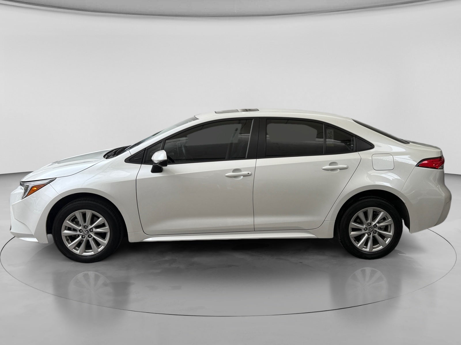 2024 Toyota COROLLA XLE HEV