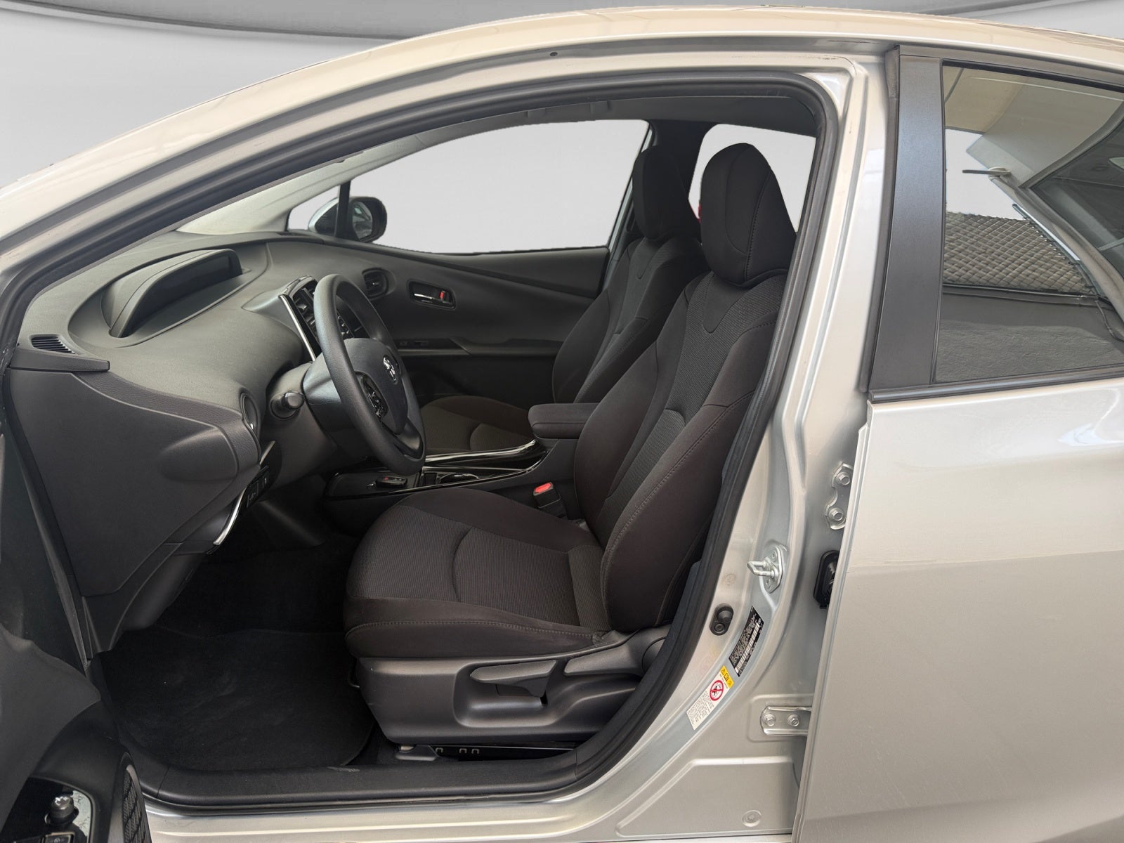 2021 Toyota PRIUS BASE BASE